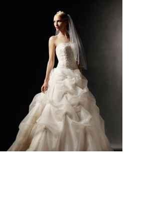 Oleg Cassini gelinlik